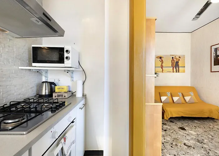 Riva Mare 2 Vado Ligure